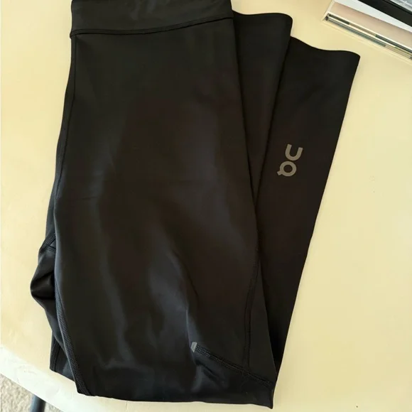 On Running Men's Performance Winter Tights - Picture 5 of 8